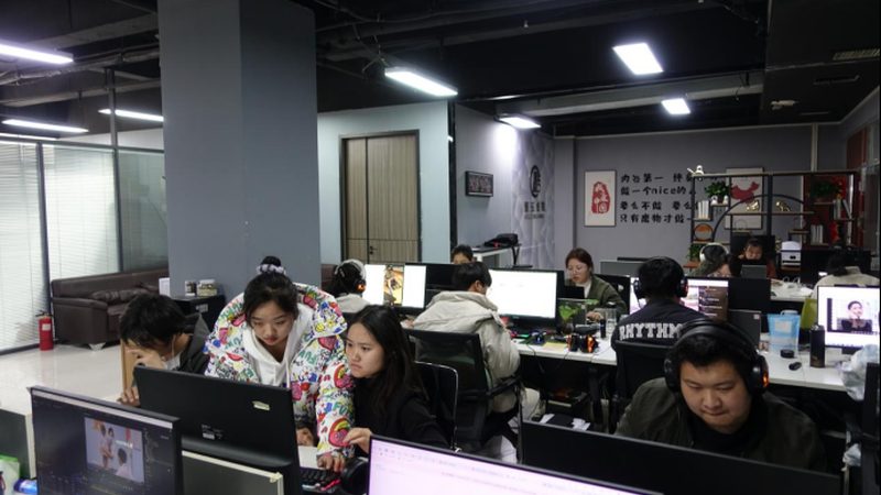 直播代运营公司通常提供以下服务：